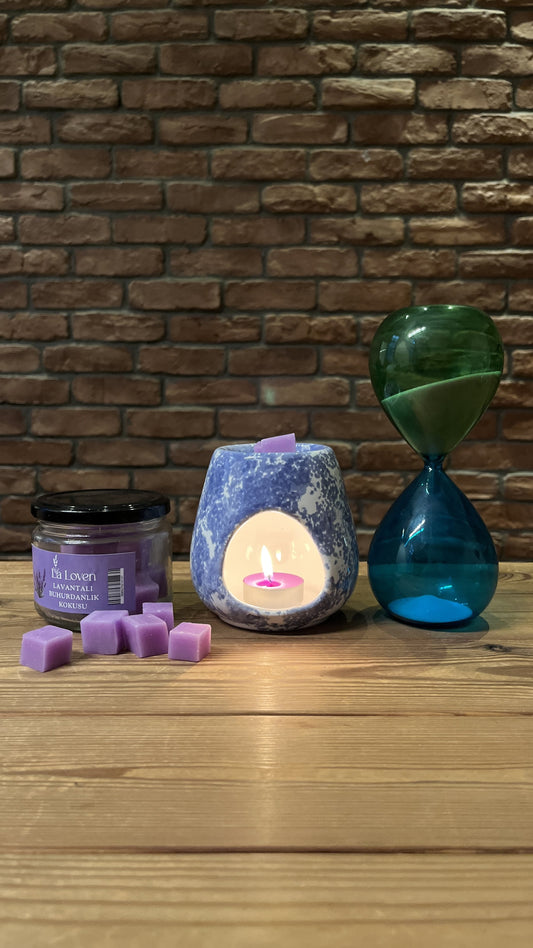 Aromaterapi Seti – Mavi Desenli Buhurdanlık + Kum Saati  + Lavanta Buhurdanlık Kokusu