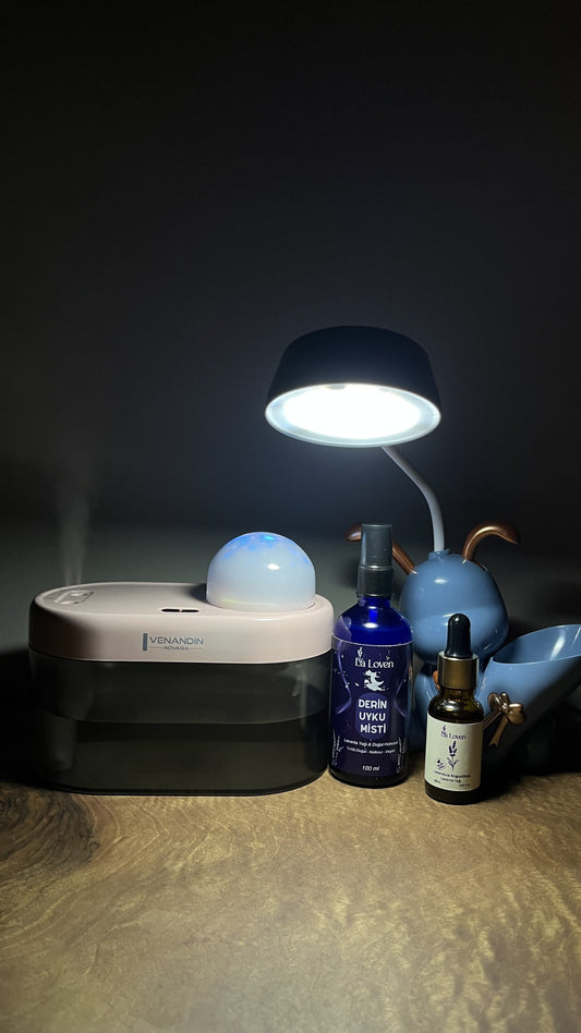Tavşanlı Dekoratif Masa Lambası Aromaterapi Seti – Difüzör + Derin Uyku Misti 100 ml + Lavanta Yağı