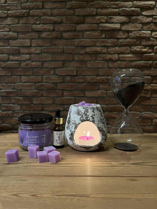 Lavanta Aromaterapi Seti – Siyah Buhurdanlık + Lavanta Yağı + Lavanta Kokusu + Siyah Kumlu Kum Saati