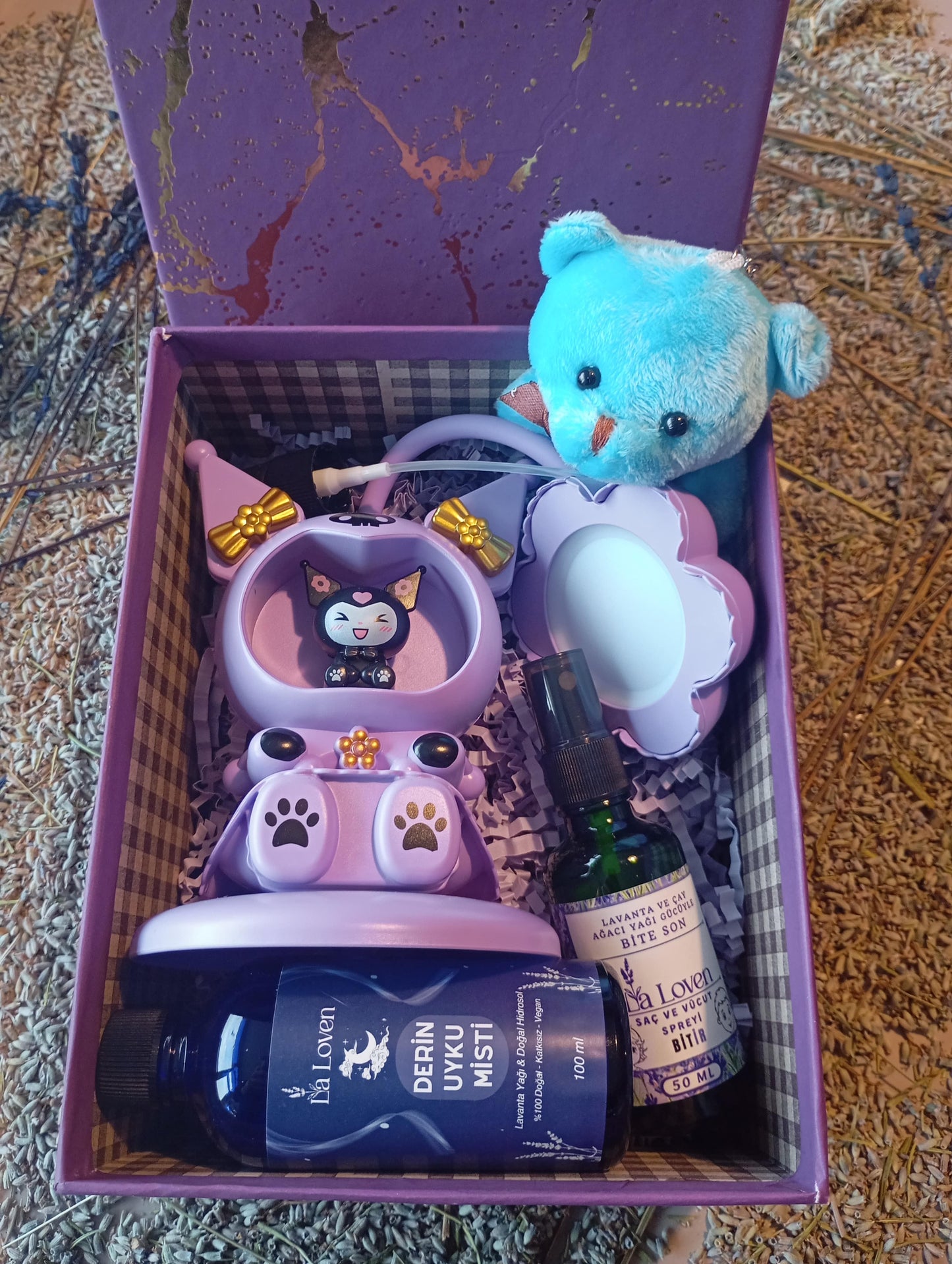 Huzurlu Uyku ve Koruma Seti (Mor Papatya Lamba, Misti ve Peluş Hediye)